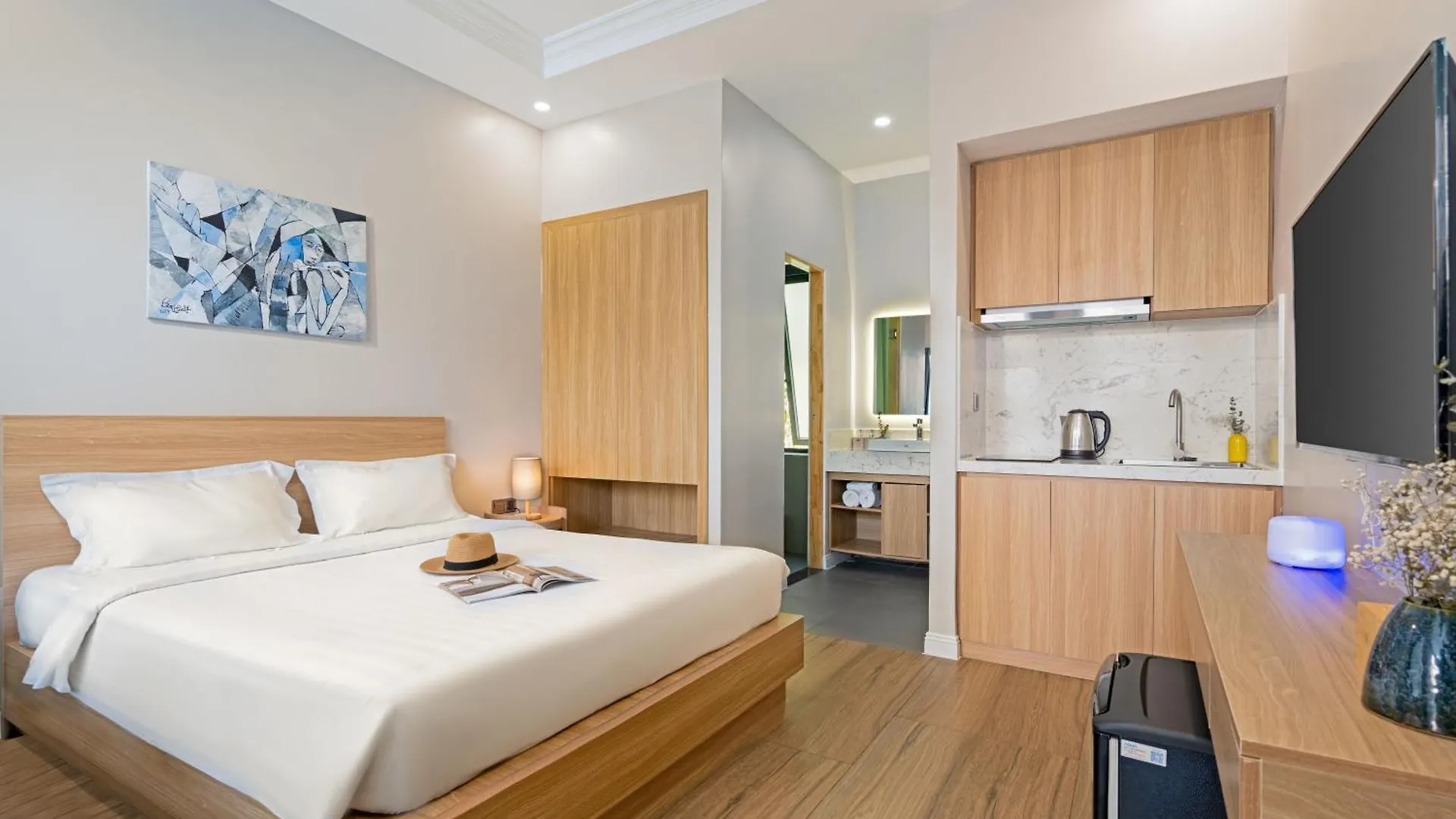 Le Cap Hotel & Apartment Da Nang 0*,