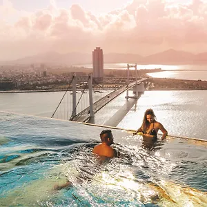 Otel Wyndham Golden Bay, Da Nang